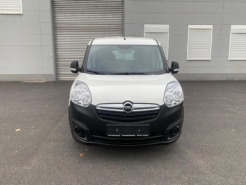 Second-hand Opel Combo 96 CP (70 kW) 2017 Alb Monovolum