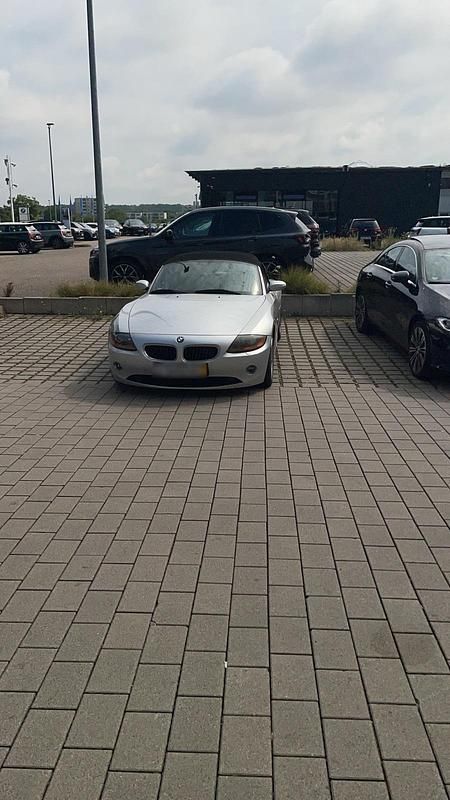 Gebraucht BMW Z4 197 PS (144 kW) 2003 Silber Cabrio