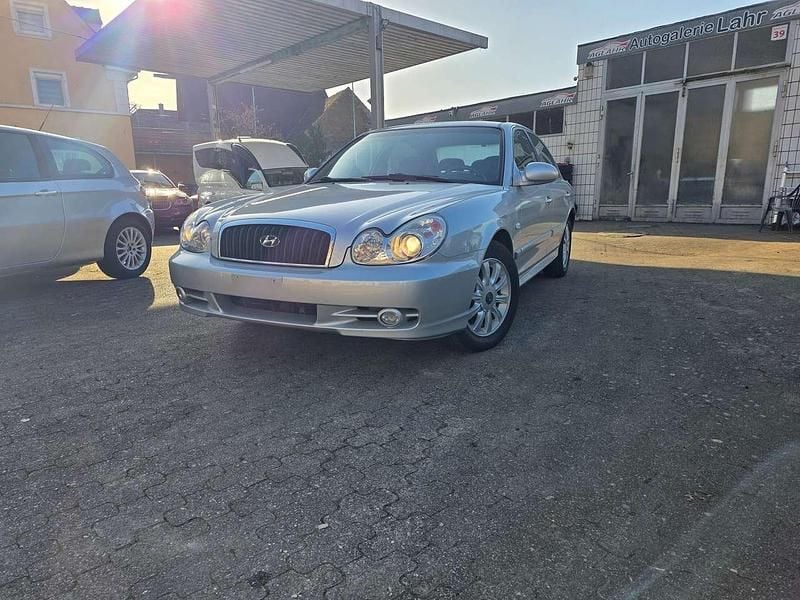 Gebraucht Hyundai Sonata GLS 171 PS (125 kW) 2003 Silber Limousine
