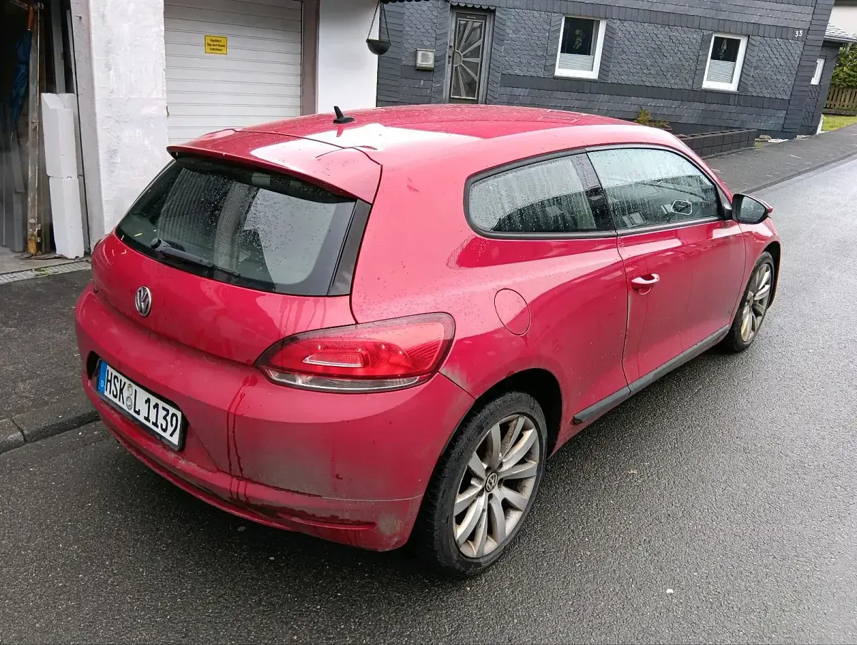 Gebraucht VW Scirocco 160 PS (117 kW) 2010 Rot Coupé