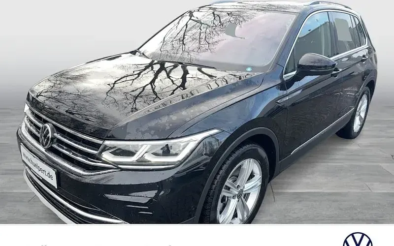 Second-hand VW Tiguan Elegance 245 CP (180 kW) 2021 Negru SUV