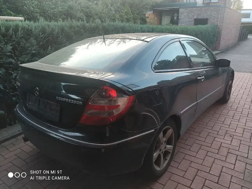 Gebraucht Mercedes C180 143 PS (105 kW) 2006 Schwarz Coupé