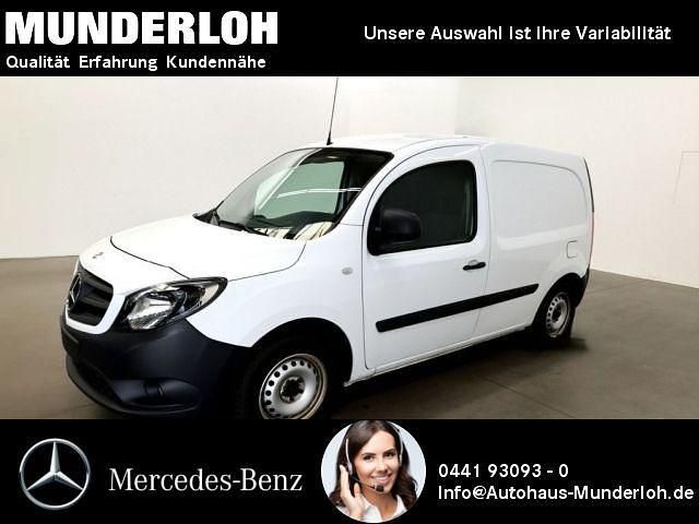 Arktikweiß Gebraucht 2019 Mercedes Citan 111 Van / Kleinbus | 13.900 € (Fairer Preis) - Bild 1/4