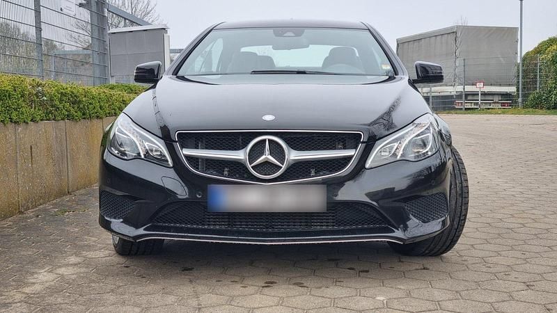 Gebraucht Mercedes E200 184 PS (135 kW) 2014 Schwarz Coupé