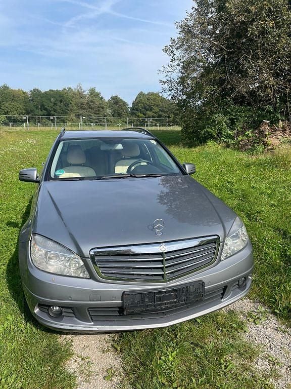 Gebraucht Mercedes C250 Elegance 204 PS (150 kW) 2011 Grau Kombi