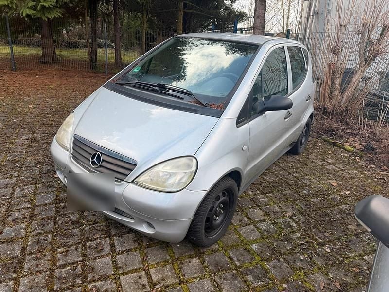Gebraucht Mercedes A140 Classic 82 PS (60 kW) 2000 Silber Limousine