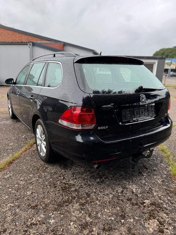 Gebraucht VW Golf VII 105 PS (77 kW) 2012 Schwarz Kombi