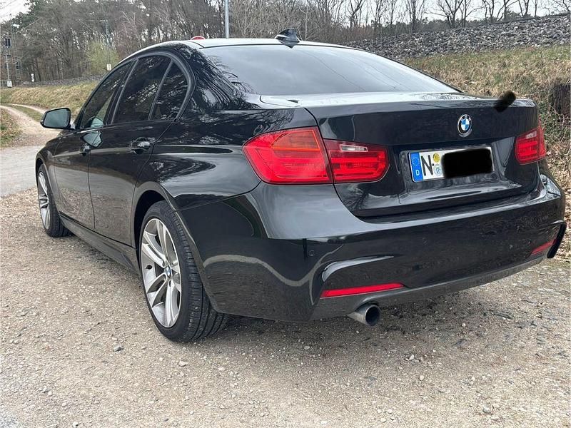 Gebraucht BMW 320 Shadowline 184 PS (135 kW) 2012 Schwarz Limousine