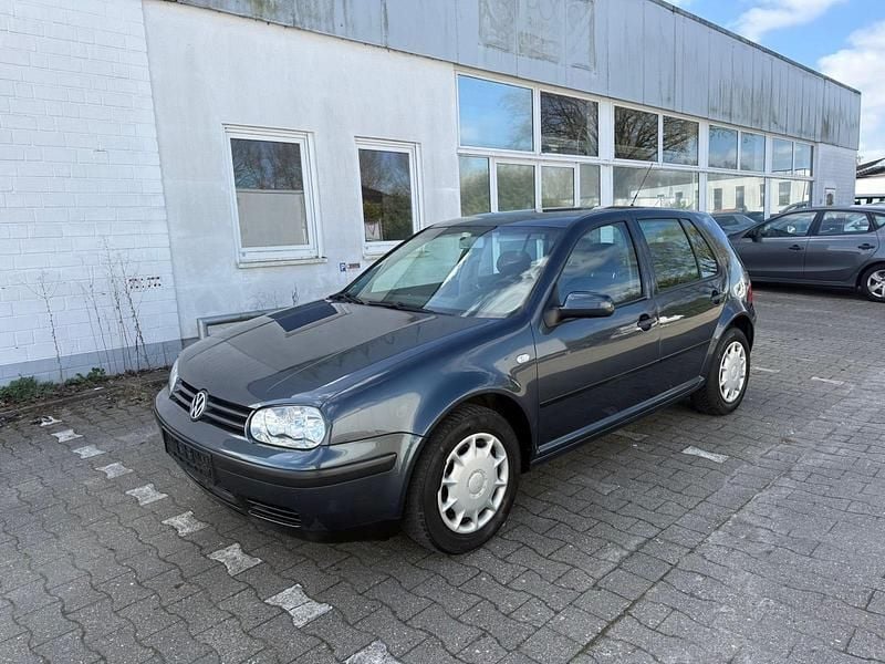 Gebraucht VW Golf IV 75 PS (55 kW) 2002 Grau Kleinwagen