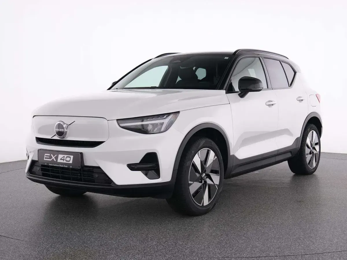 Gebraucht Volvo EX40 Plus 185 kW (252 PS) 2025 Weiß SUV