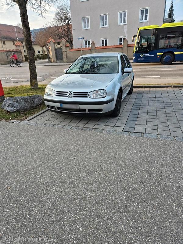 Gebraucht VW Golf IV 75 PS (55 kW) 2002 Silber Kleinwagen