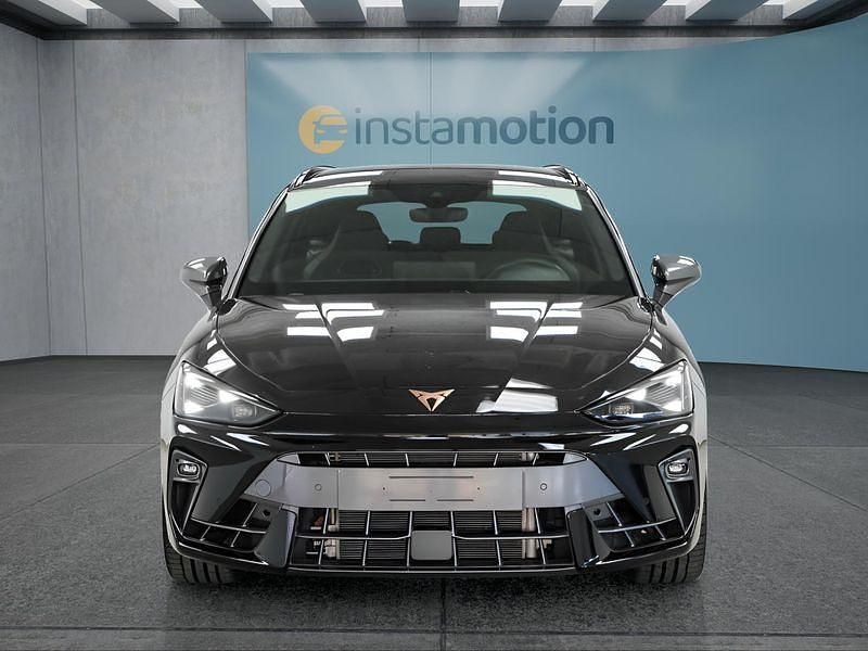 Second-hand Cupra Leon 333 CP (244 kW) 2025 Negru Break