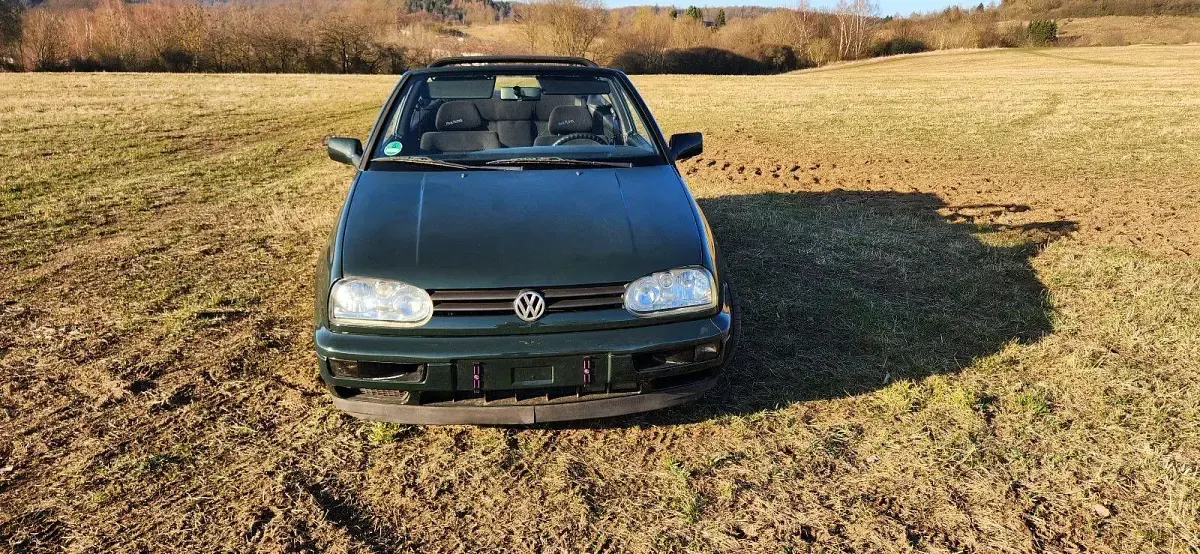 Gebraucht VW Golf Cabriolet 90 PS (66 kW) 1995 Grün Cabrio