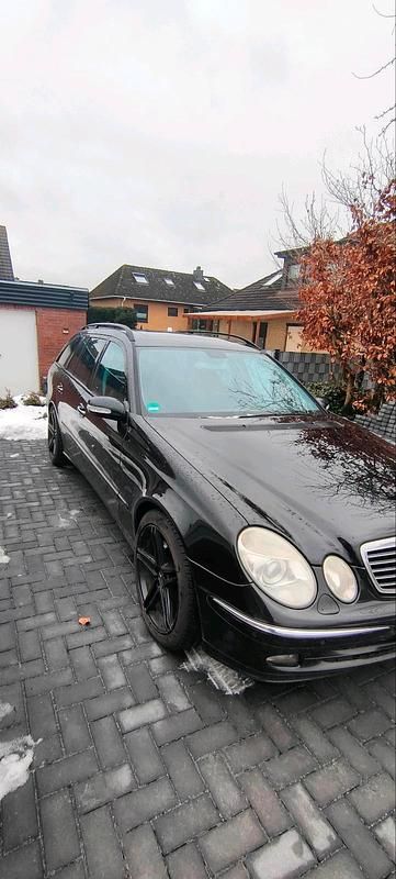 Gebraucht Mercedes E280 190 PS (139 kW) 2006 Schwarz Kombi