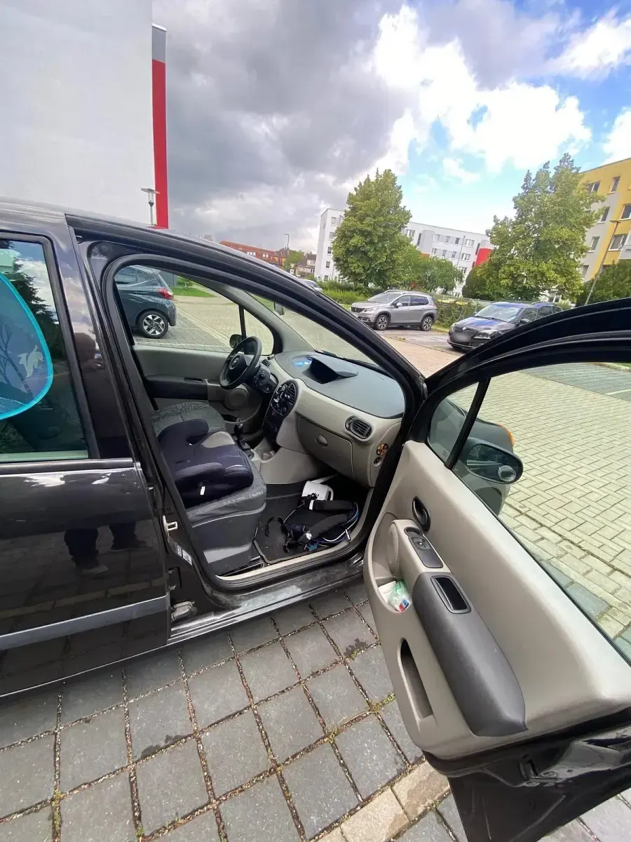 Gebraucht Renault Modus 75 PS (55 kW) 2005 Blau Van / Kleinbus