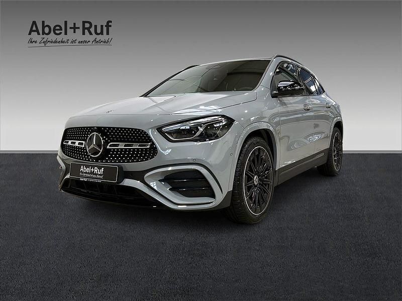 Gebraucht Mercedes GLA200 AMG 163 PS (119 kW) 2026 Grau SUV