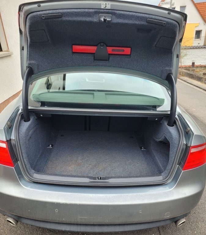 Grau Gebraucht 2008 Audi A5 Coupé | 4.299 € (Superpreis) - Bild 1/4