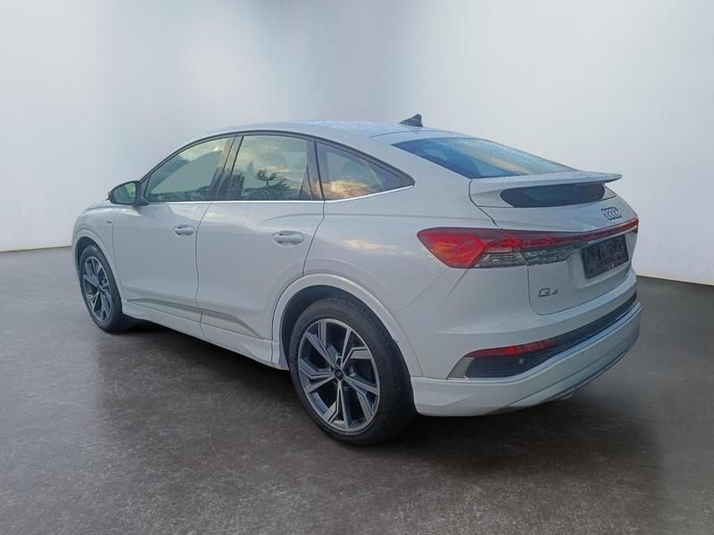 Gebraucht Audi e-tron Comfort 2023 Gletscherweiß metallic SUV