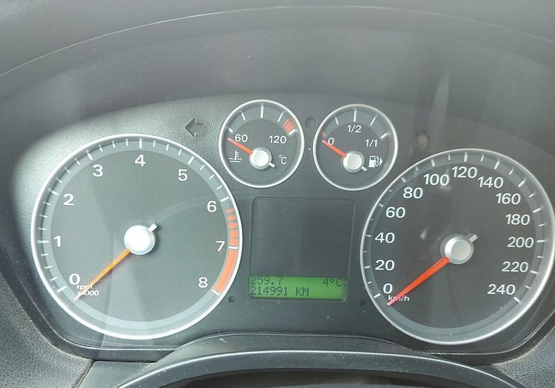 Gebraucht Ford Focus 125 PS (91 kW) 2007 Blau Limousine