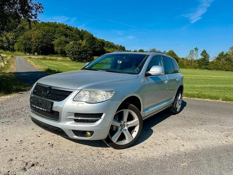 Silber Gebraucht 2009 VW Touareg R-line SUV | 6.999 € (Fairer Preis) - Bild 1/4