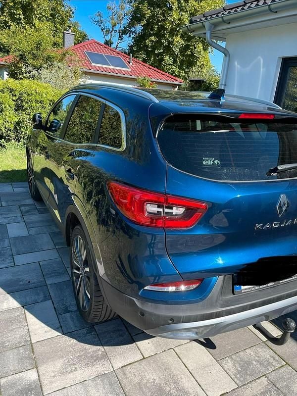 Blau Gebraucht 2019 Renault Kadjar Bose Edition SUV | 15.350 € (Guter Preis) - Bild 1/4
