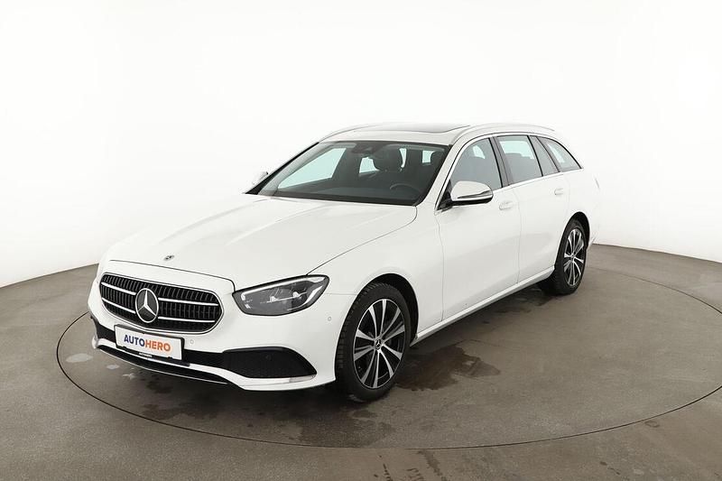 Gebraucht Mercedes E300 Avantgarde 122 PS (89 kW) 2021 Weiß Kombi