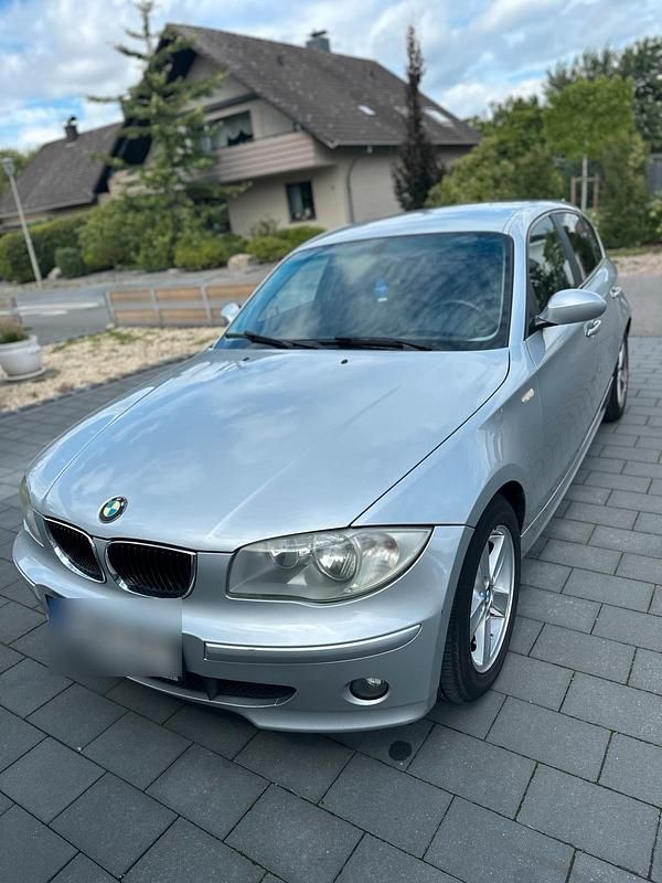 Silber Gebraucht 2006 BMW 116 Kleinwagen | 2.250 € (Fairer Preis) - Bild 1/4