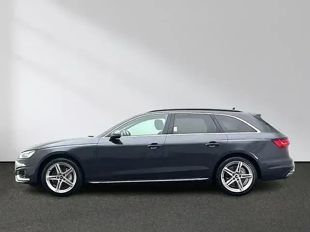 Używany Audi A4 Advanced 204 KM (150 kW) 2023 Szary Kombi