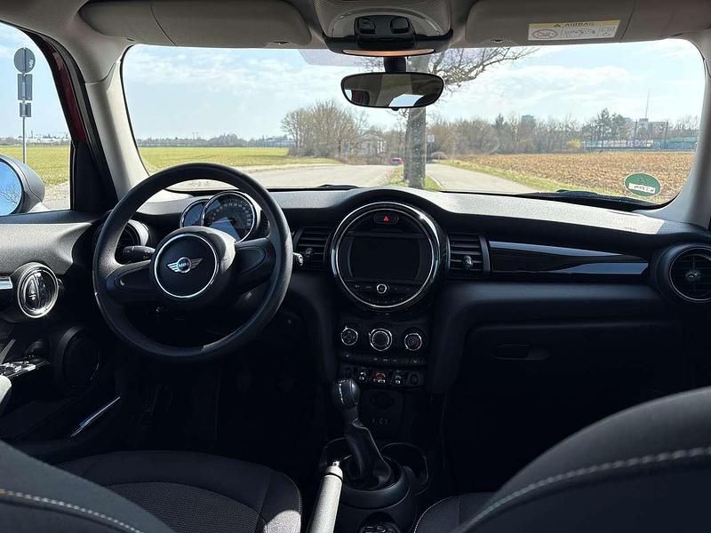 Gebraucht Mini ONE 102 PS (75 kW) 2017 Rot Kleinwagen