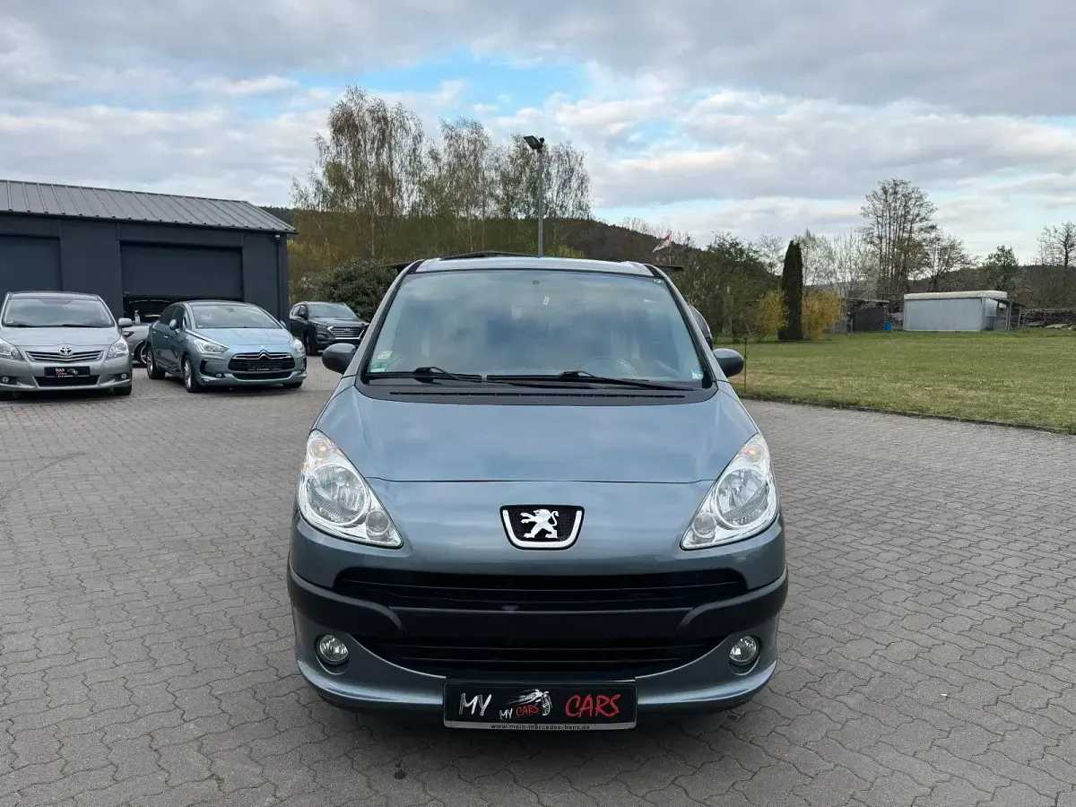 Gebraucht Peugeot 1007 Filou 88 PS (64 kW) 2006 Grau Van / Kleinbus
