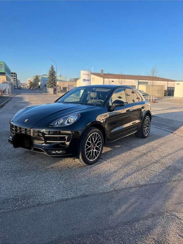 Gebraucht 2017 Porsche Macan Turbo SUV | 41.500 € (Fairer Preis) - Bild 1/4