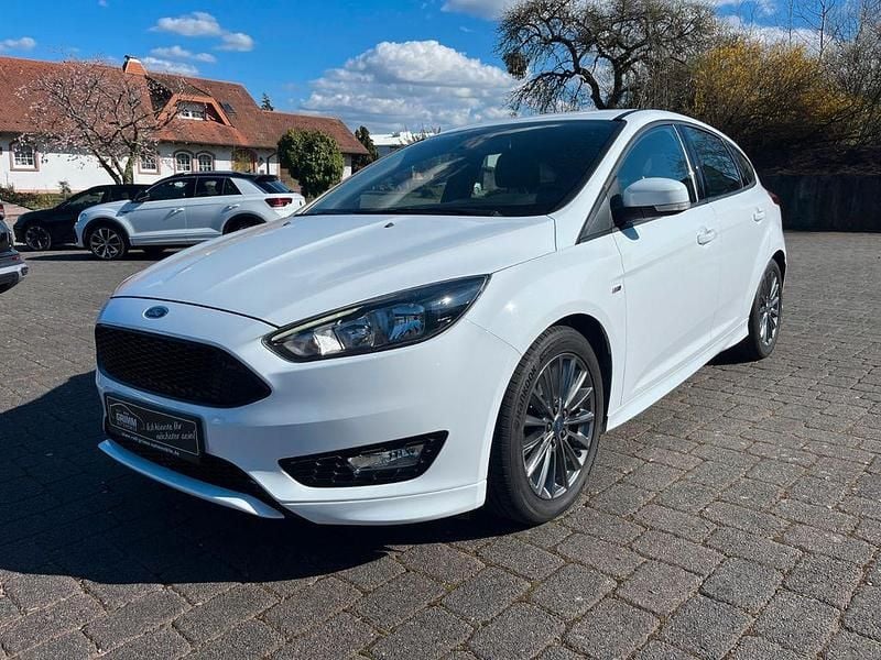 Gebraucht Ford Focus ST-Line 150 PS (110 kW) 2016 Weiß Limousine