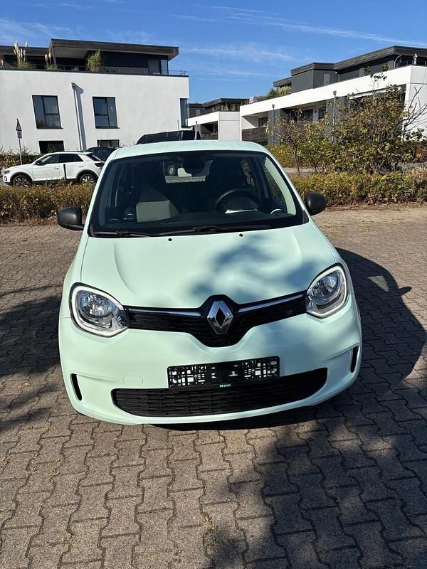 Grün Gebraucht 2021 Renault Twingo Kleinwagen | 6.990 € (Superpreis) - Bild 1/4