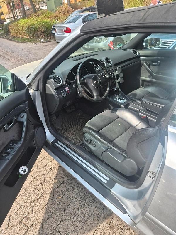 Gebraucht Audi A4 Cabriolet 170 PS (125 kW) 2002 Grau Cabrio