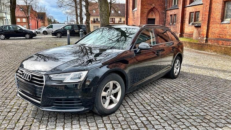 Gebraucht Audi A4 150 PS (110 kW) 2016 Schwarz Kombi