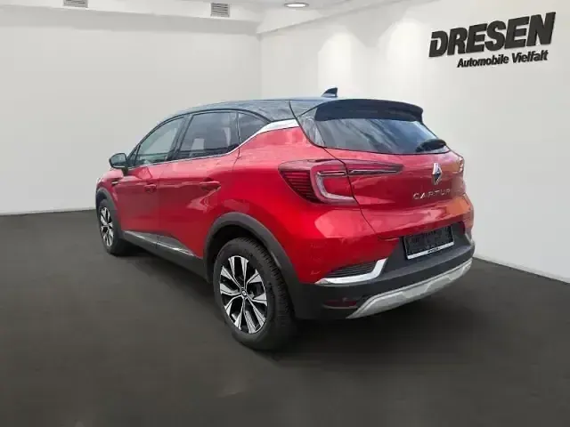 Gebraucht Renault Captur Techno 158 PS (116 kW) 2023 Schwarz SUV