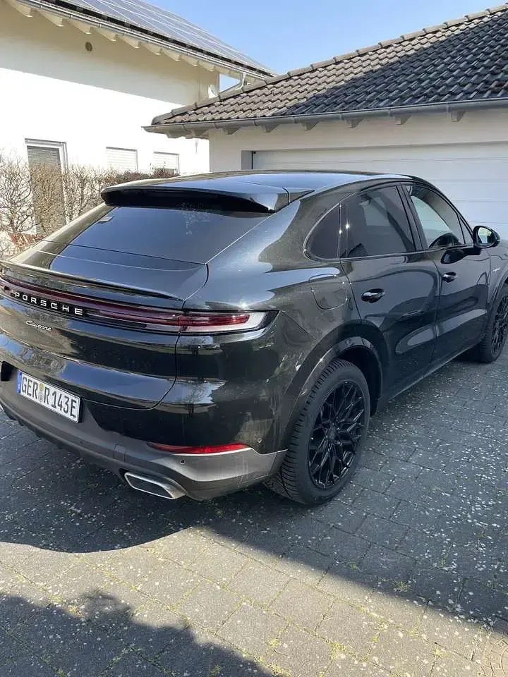 Gebraucht Porsche Cayenne 470 PS (345 kW) 2024 SUV