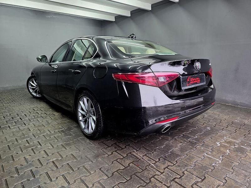 Gebraucht Alfa Romeo Giulia Super 200 PS (147 kW) 2017 Schwarz Limousine