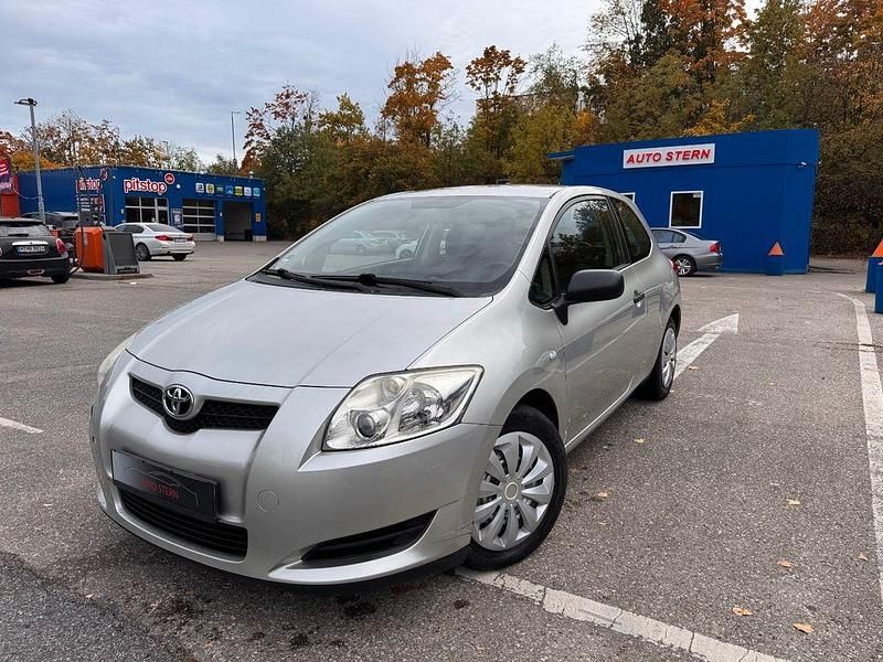 Silber Gebraucht 2009 Toyota Auris Kleinwagen | 3.800 € (Fairer Preis) - Bild 1/4
