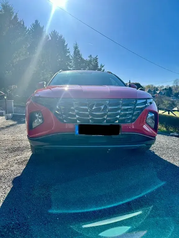Gebraucht Hyundai Tucson 230 PS (169 kW) 2022 Rot SUV