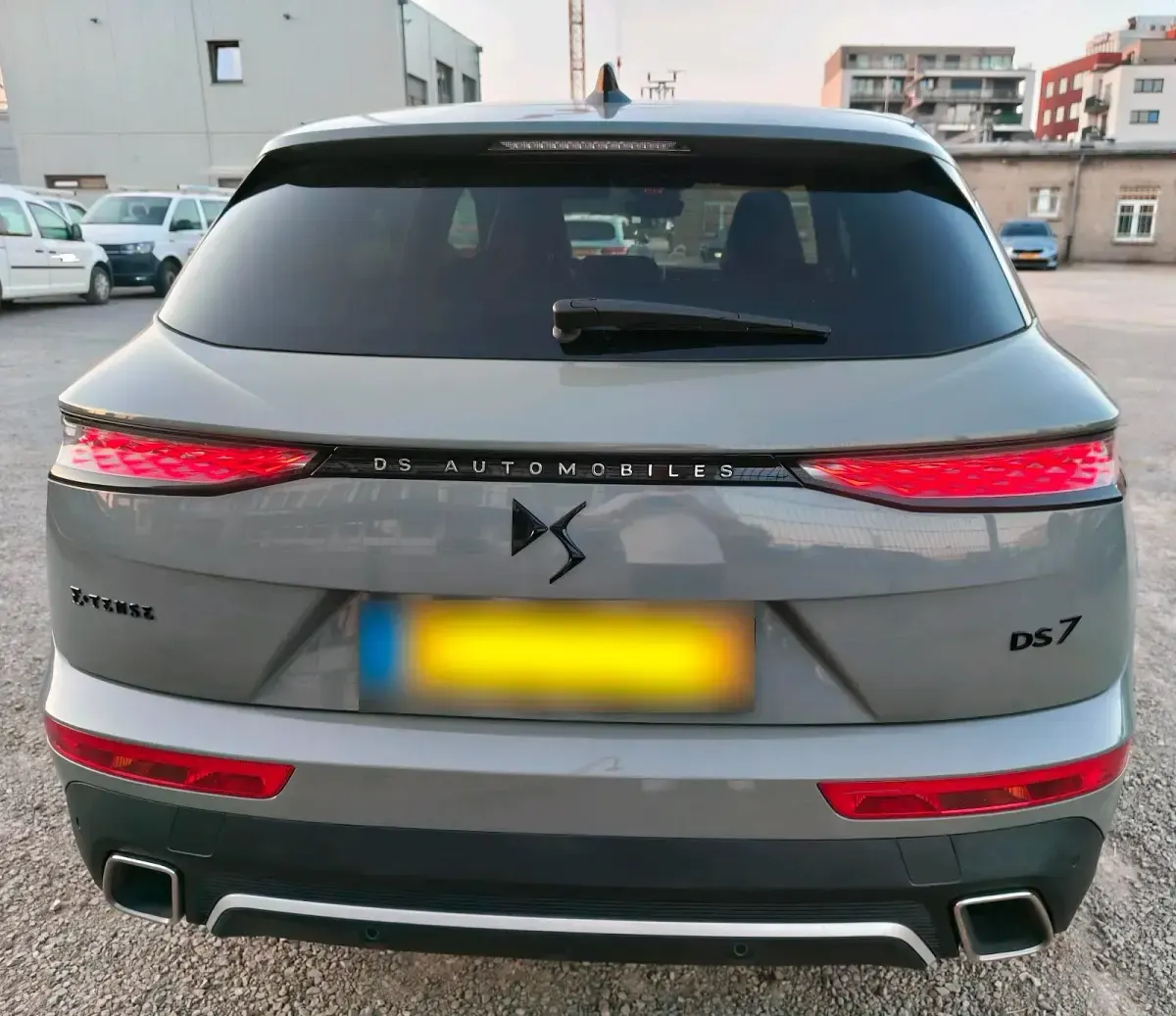 Gebraucht DS Automobiles DS7 Crossback Performance 225 PS (165 kW) 2024 Grau SUV
