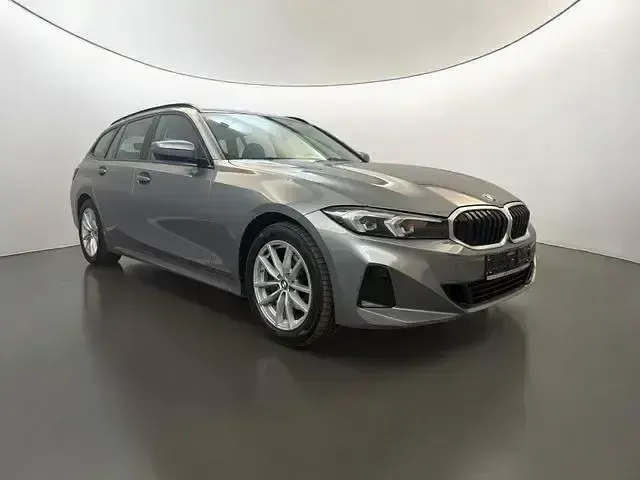 Gebraucht BMW 320 Shadowline 190 PS (139 kW) 2023 Grau Kombi