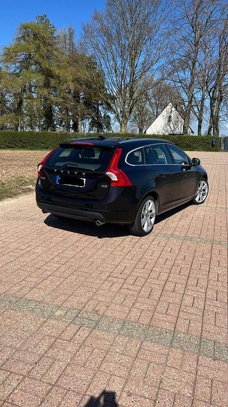 Gebraucht Volvo V60 Summum 230 PS (169 kW) 2013 Schwarz Kombi