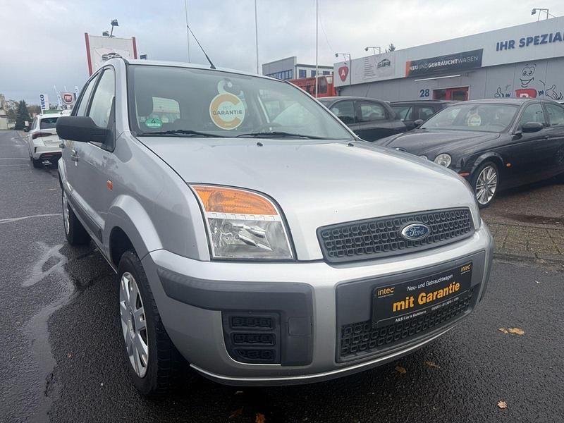 Silber Gebraucht 2008 Ford Fusion Style Kombi | 2.999 € (Fairer Preis) - Bild 1/4