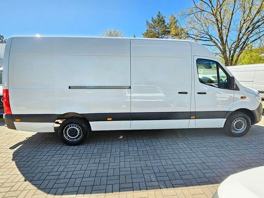 Second-hand Mercedes Sprinter 170 CP (125 kW) 2025 Alb Van