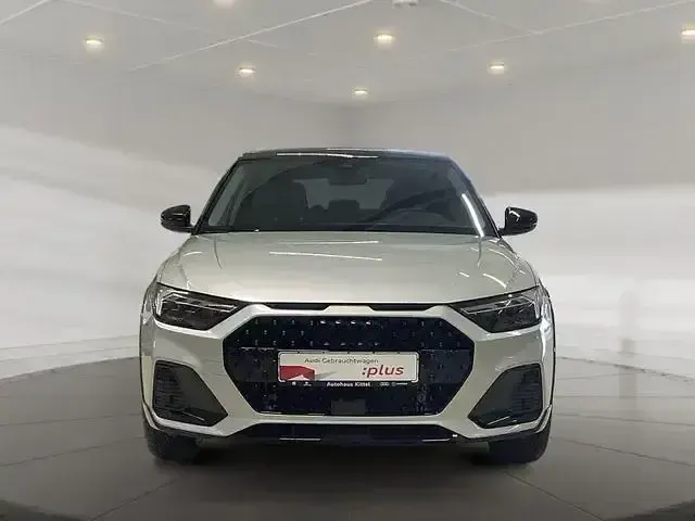 Gebraucht Audi A1 Ambiente 110 PS (80 kW) 2024 Tausilber metallic SUV