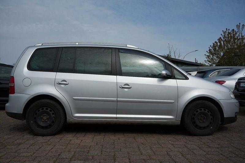Gebraucht VW Touran Highline 140 PS (102 kW) 2004 Silber Van / Kleinbus