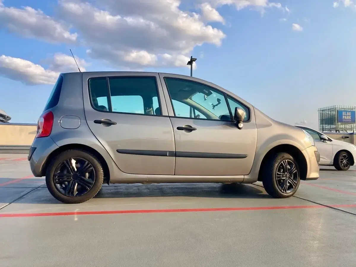 Gebraucht Renault Modus Avantage 75 PS (55 kW) 2008 Andere farben Van / Kleinbus