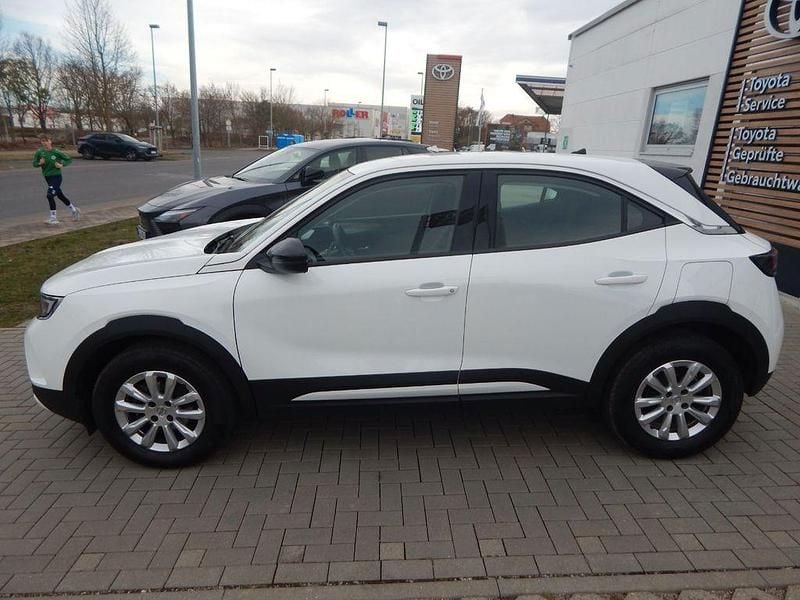 Gebraucht Opel Mokka Enjoy 101 PS (74 kW) 2023 Lack weiss banquise/typ aussen SUV