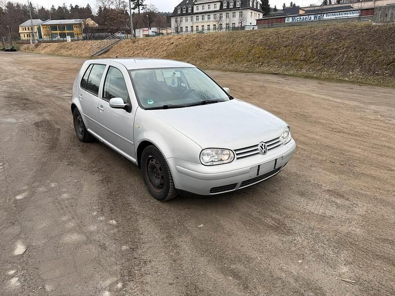 Gebraucht VW Golf IV 101 PS (74 kW) 1999 Silber Kleinwagen